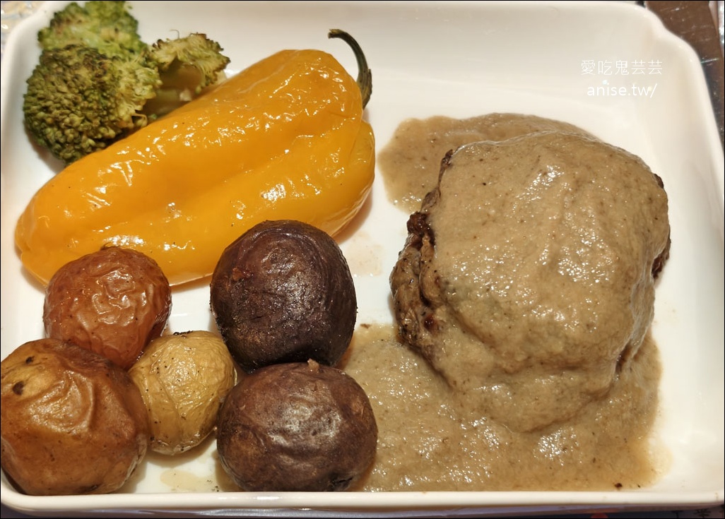 華航直飛鳳凰城！空中巴士 A350-900商務艙開箱，美洲直飛多航點超方便 (回程：西雅圖-台北) @愛吃鬼芸芸