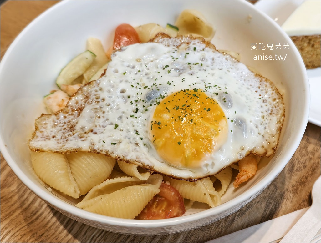 覺旅咖啡 南京復興店,環境舒適不限時、食物還不錯耶! @愛吃鬼芸芸 覺旅咖啡 南京復興店,環境舒適不限時、食物還不錯耶! @愛吃鬼芸芸
