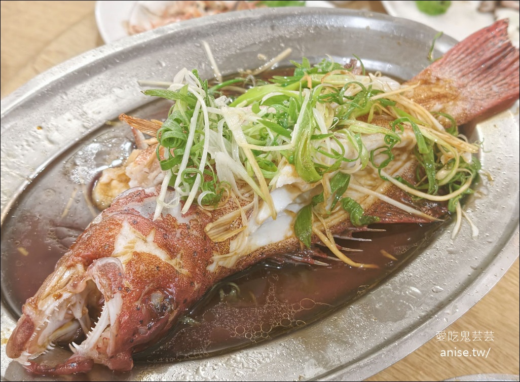 再訪日海海鮮店，這回是吃單點，更合口味更好吃！ @愛吃鬼芸芸