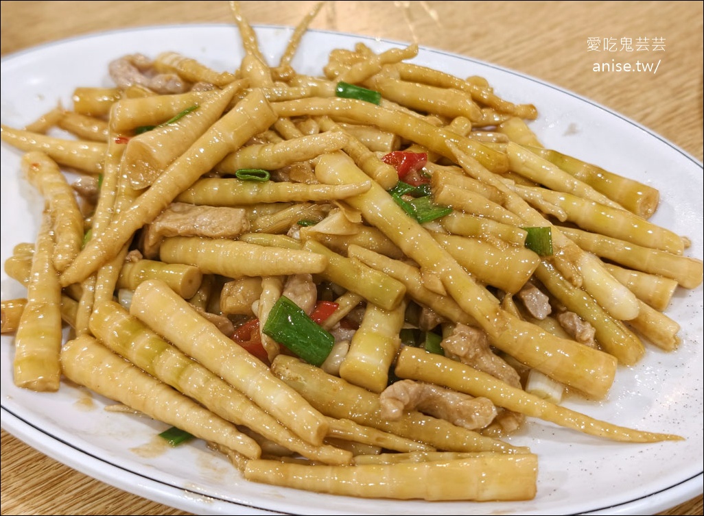 再訪日海海鮮店，這回是吃單點，更合口味更好吃！ @愛吃鬼芸芸