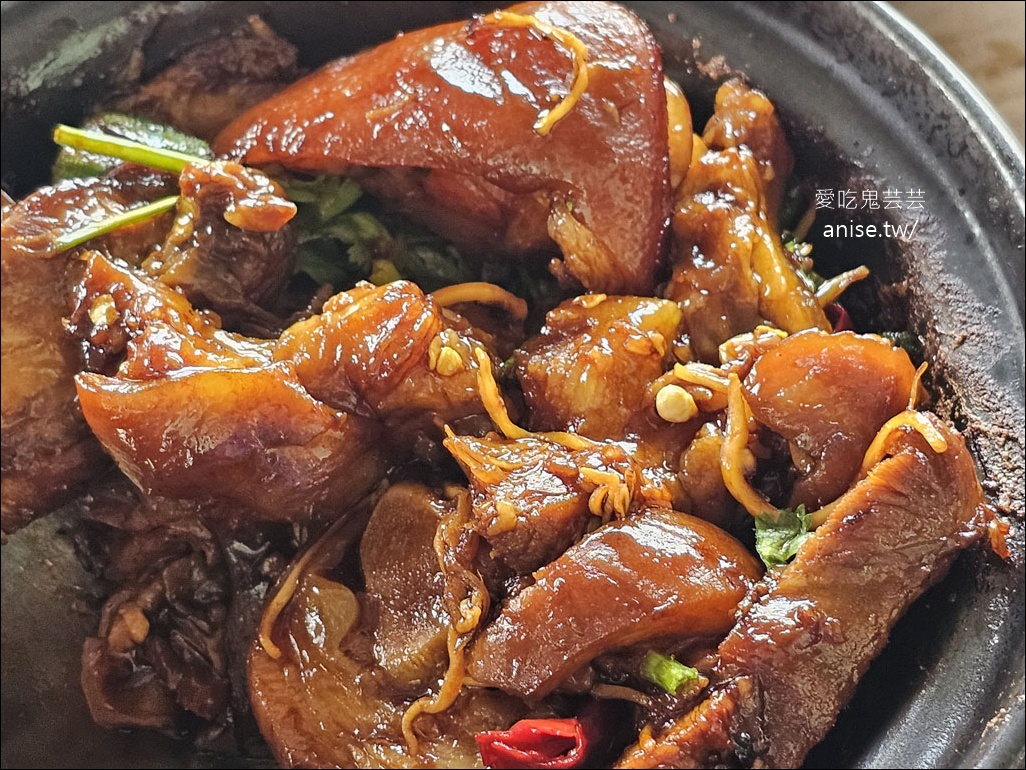 吉隆坡肉骨茶 | 95茶餐室(95生骨肉骨茶)，在地人帶路超爆好吃乾肉骨茶 @愛吃鬼芸芸